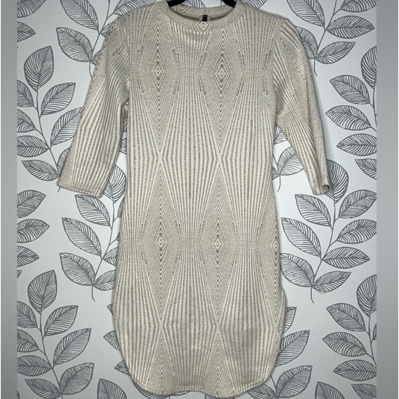 Codigo USA Vintage Dress L Cream 3/4 Sleeve Bodycon Stretch Eyelet Crochet Look - Picture 2 of 14